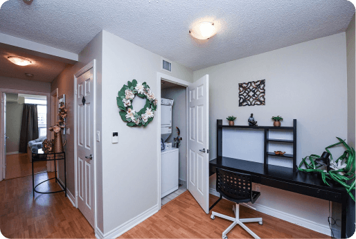 Accommodation with Professional Equipped Workspaces in Mississauga