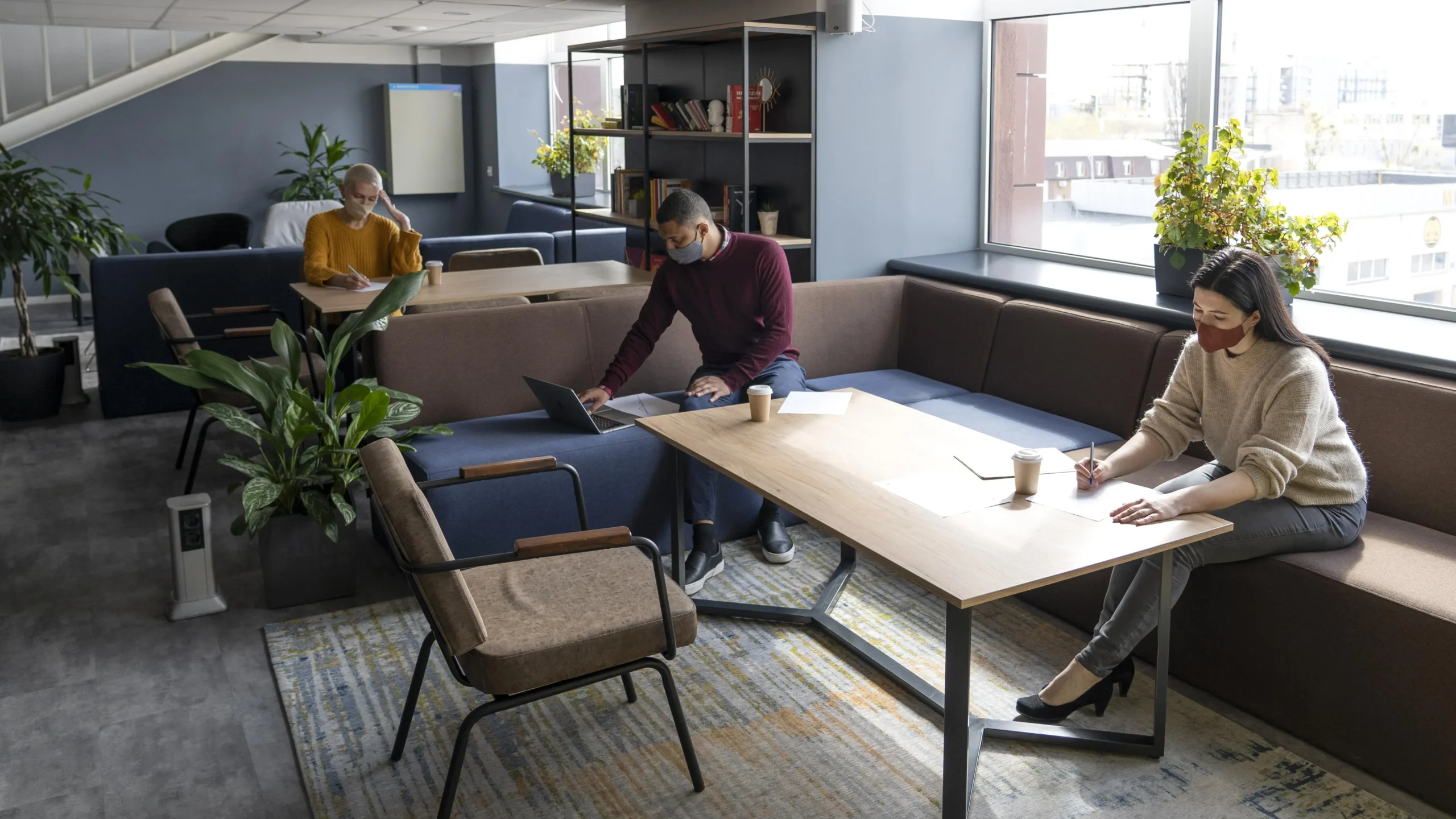 Professionals working in furnished corporate apartments in New York